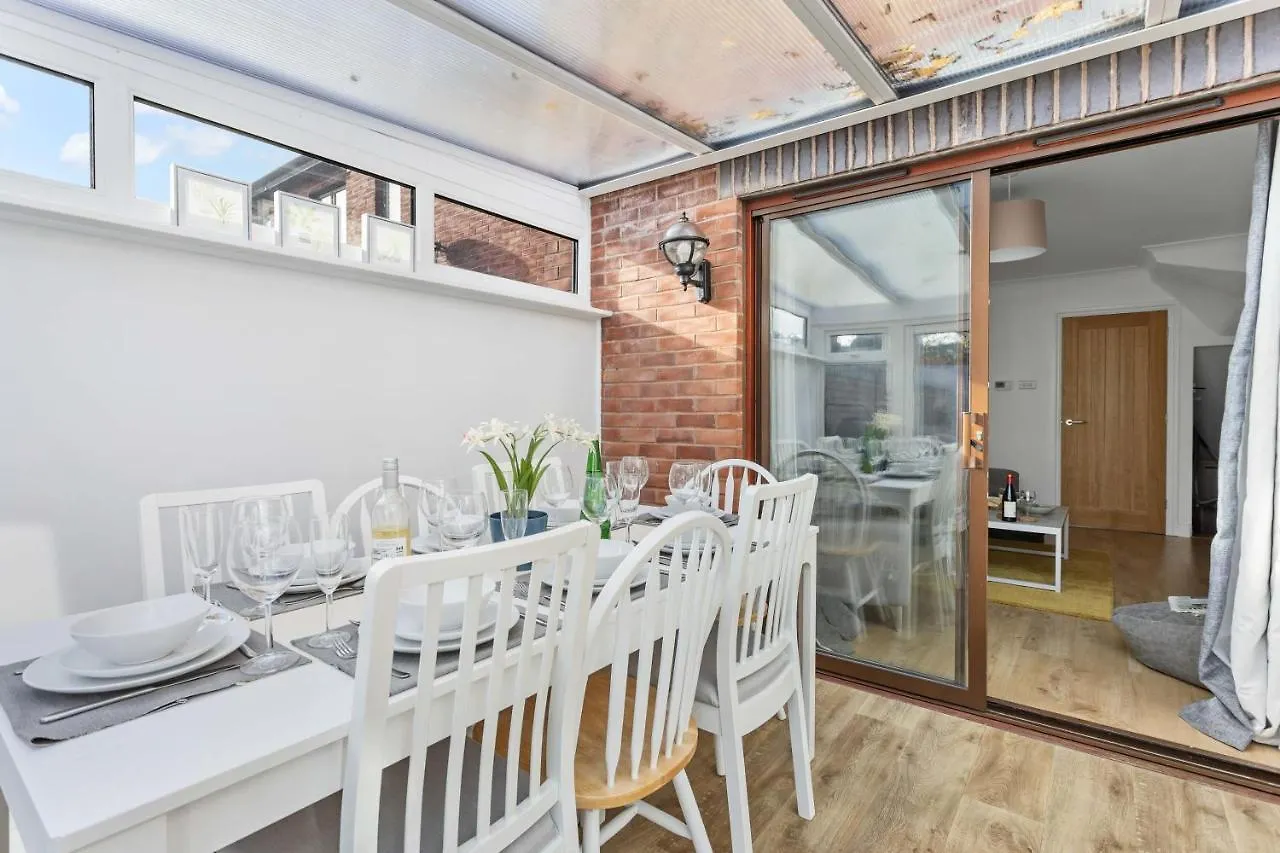 Feriehus Chandlers Walk Modern Comfy Family Home In Exeter