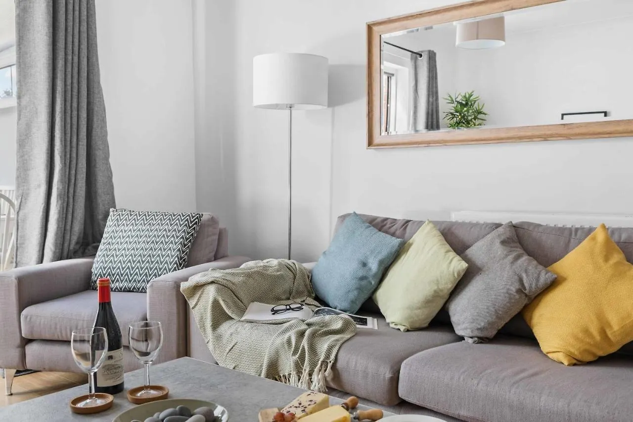 Chandlers Walk Modern Comfy Family Home In Έξετερ Ηνωμένο Βασίλειο
